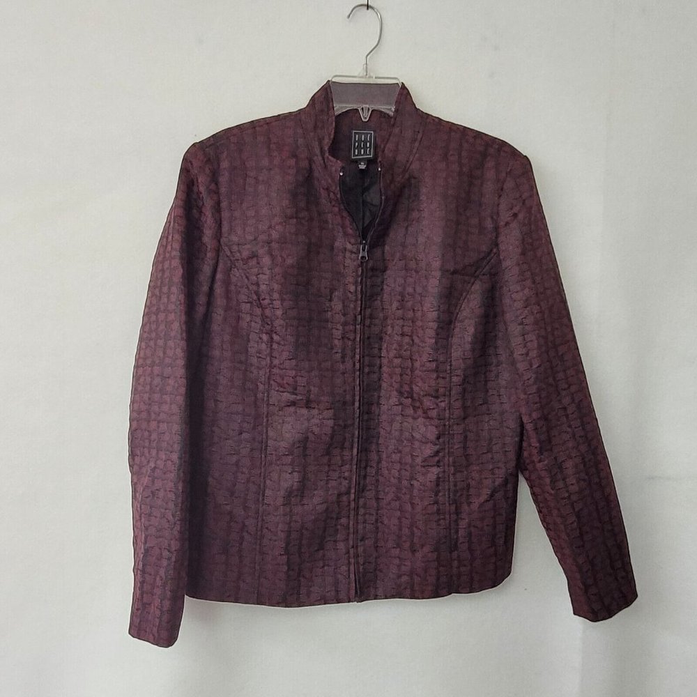 Due Per Due Jacket Womens XL Full Zip Red/Black Print Lined‎ Long Sleeve Coat